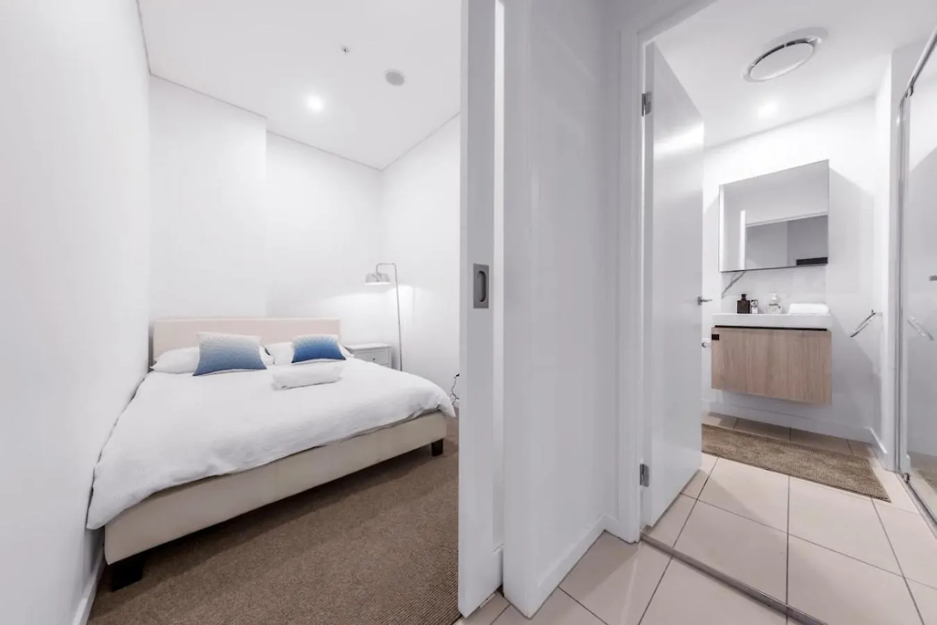 בריסביין Spacious 2Bed Apartment Plus Nook With River View 0*,