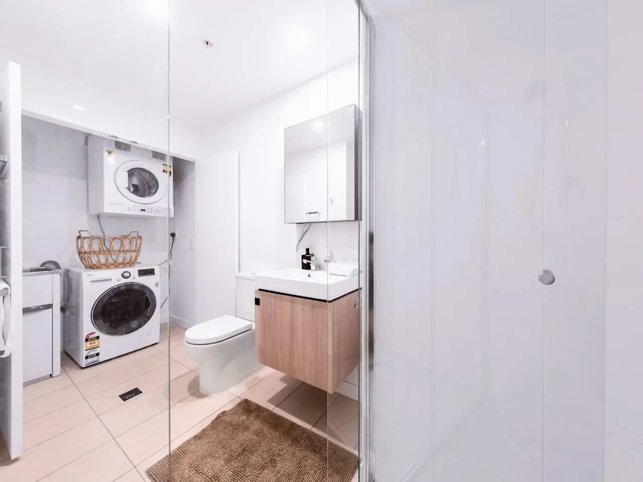 בריסביין Spacious 2Bed Apartment Plus Nook With River View