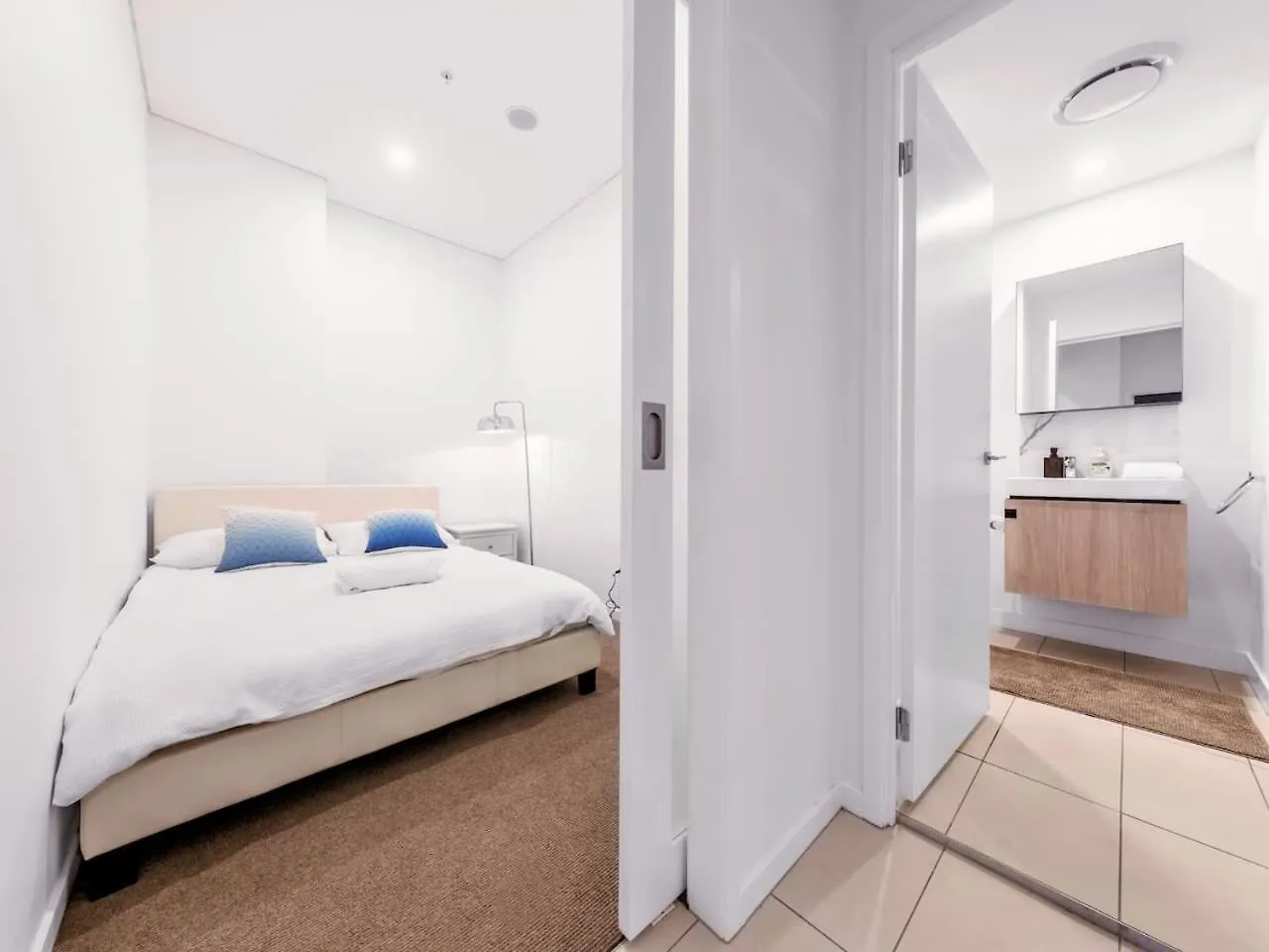 בריסביין Spacious 2Bed Apartment Plus Nook With River View
