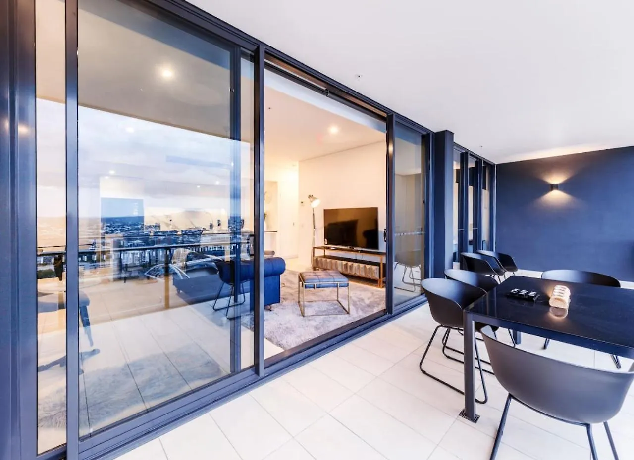 בריסביין Spacious 2Bed Apartment Plus Nook With River View 0*,